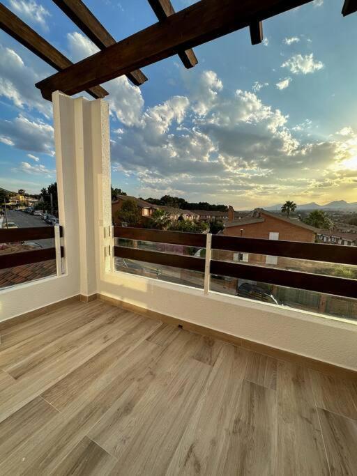 Precioso Apartamento Con Piscina Y Vistas Alicante Esterno foto